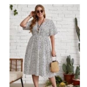 SHEIN Dalmatian Print Dress Whit and Black Size 2XL.